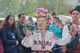 Ловеч - Цветница - ритуал „По вода“