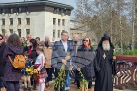 Ловеч - Цветница - ритуал „По вода“