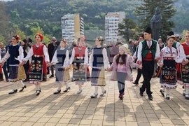 Ловеч - Цветница - ритуал „По вода“