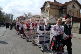 Ловеч - Цветница - ритуал „По вода“