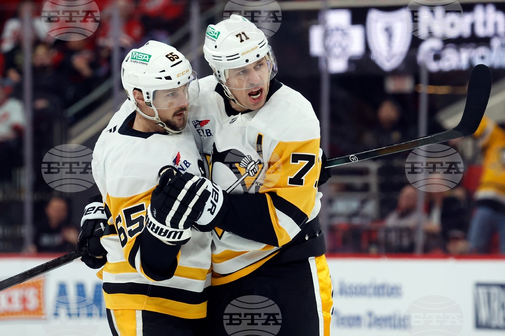 Penguins Hurricanes Hockey