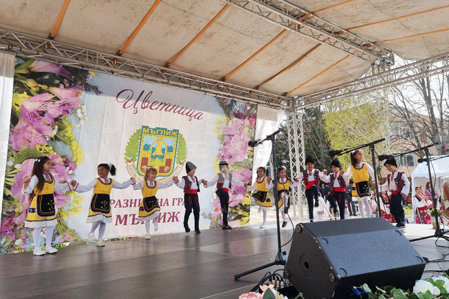 Народният певец Николай Славеев ще зарадва жителите и гостите на Мъглиж на Лазаровден