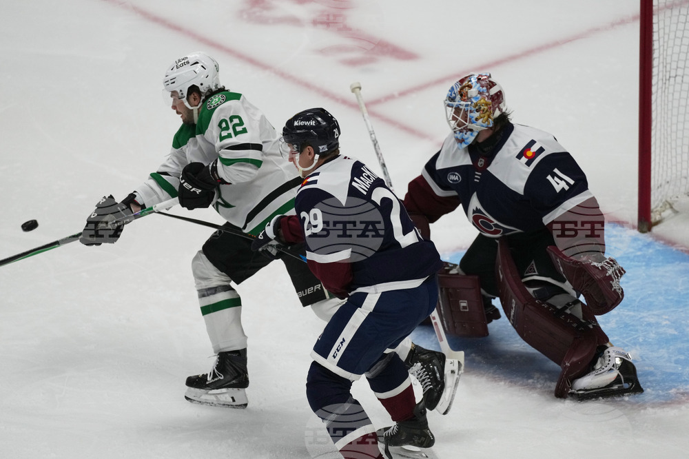 Stars Avalanche Hockey
