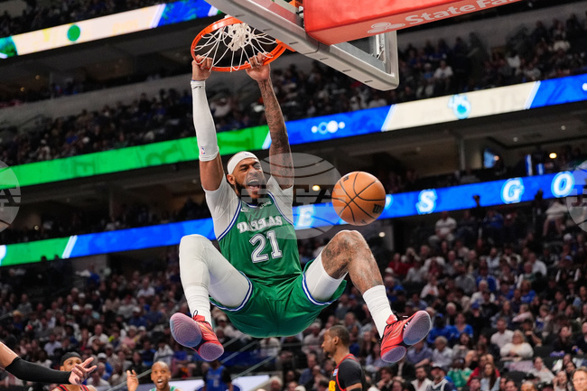 APTOPIX Hawks Mavericks Basketball