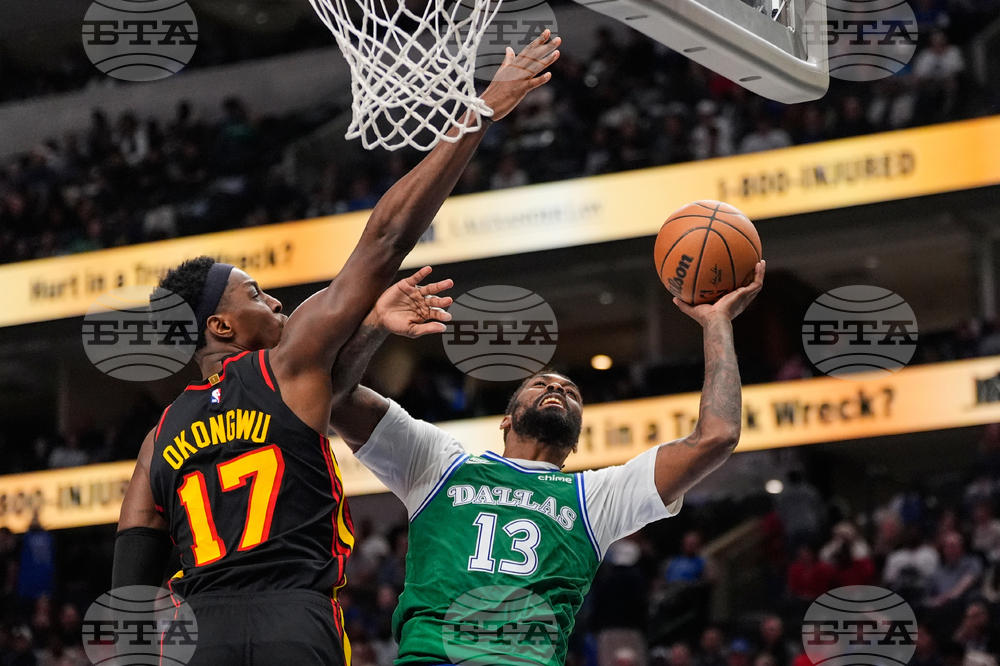 Hawks Mavericks Basketball