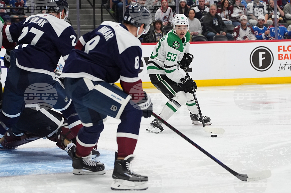 Stars Avalanche Hockey