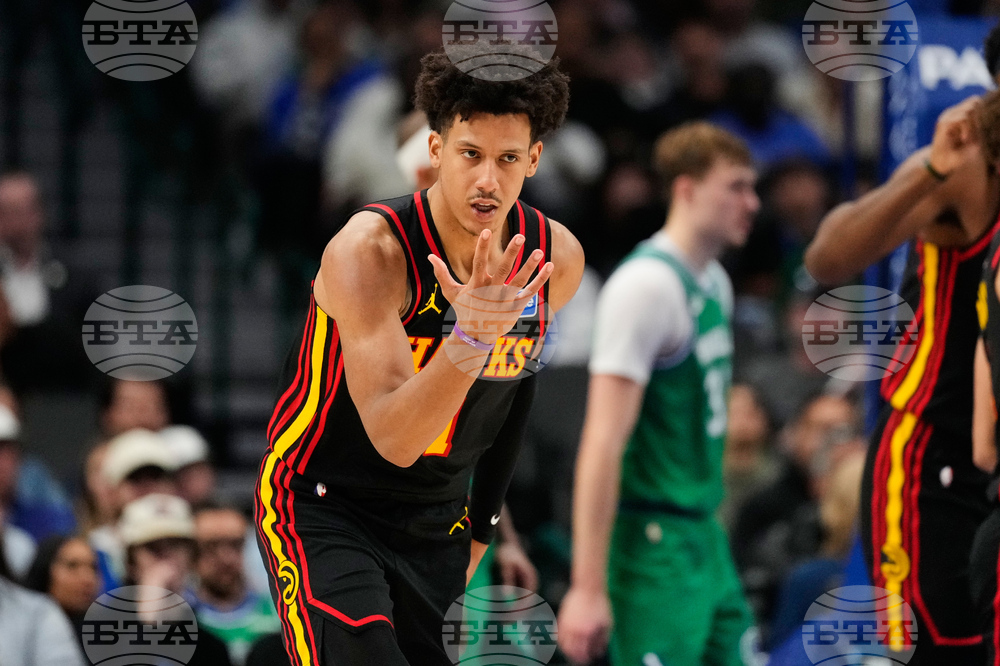 Hawks Mavericks Basketball