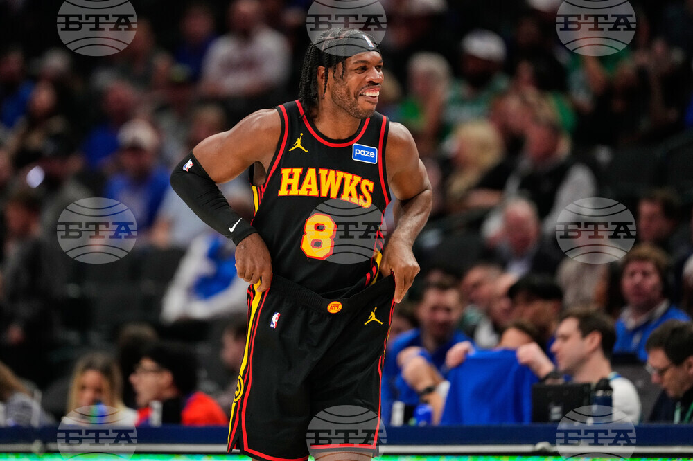 Hawks Mavericks Basketball