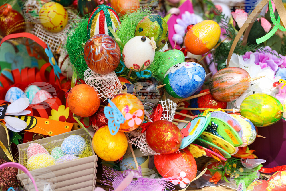 Бургас - ж.к. "Меден Рудник" - празничен фолклорен концерт