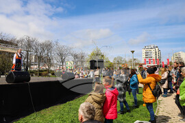 Бургас - ж.к. "Меден Рудник" - празничен фолклорен концерт