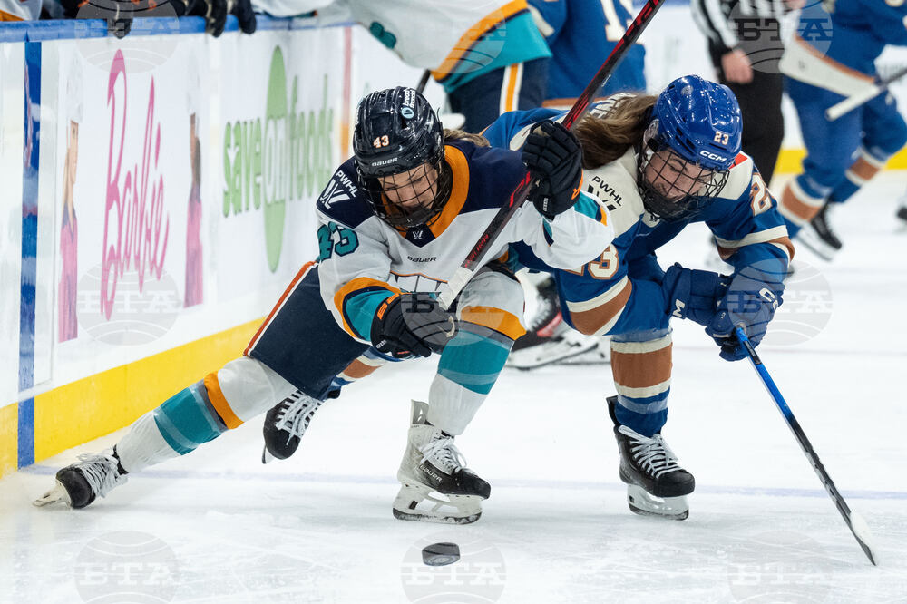 PWHL Sirens Goldeneyes Hockey