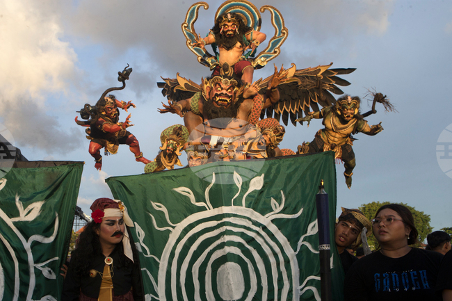 CORRECTION Indonesia Hindu New year