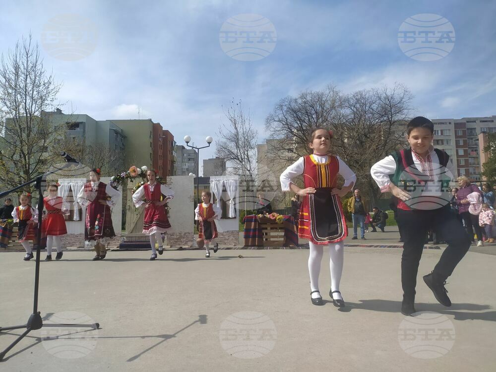 Двадесет и пет състава участваха в детско-юношески фолклорен празник в Стара Загора