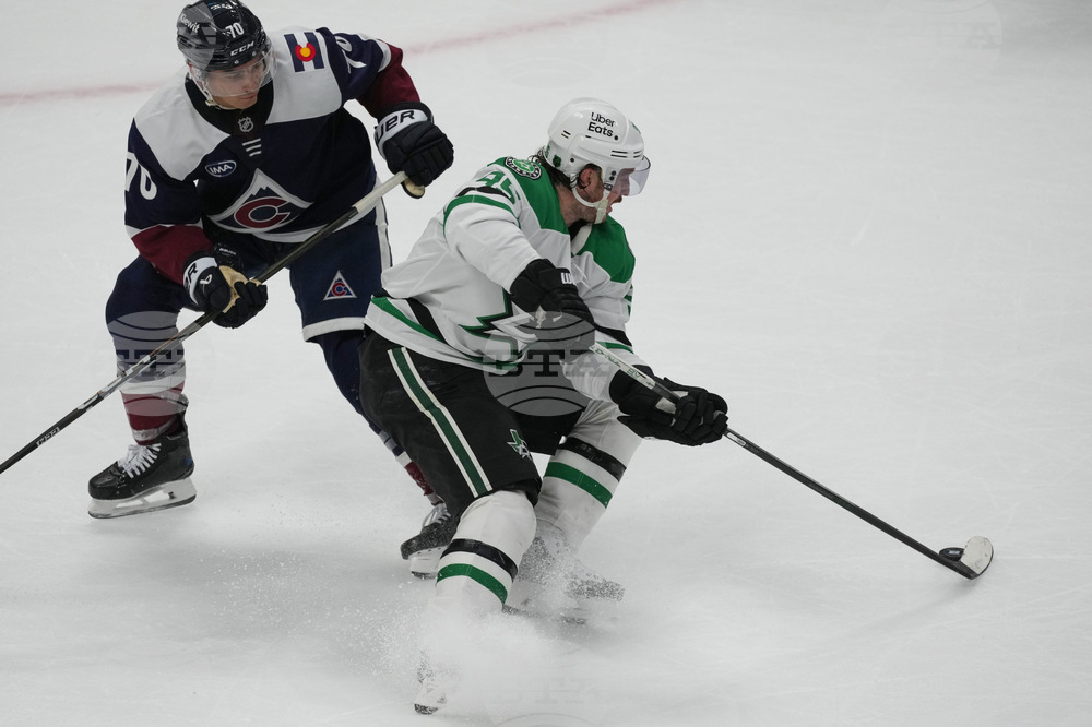 Stars Avalanche Hockey