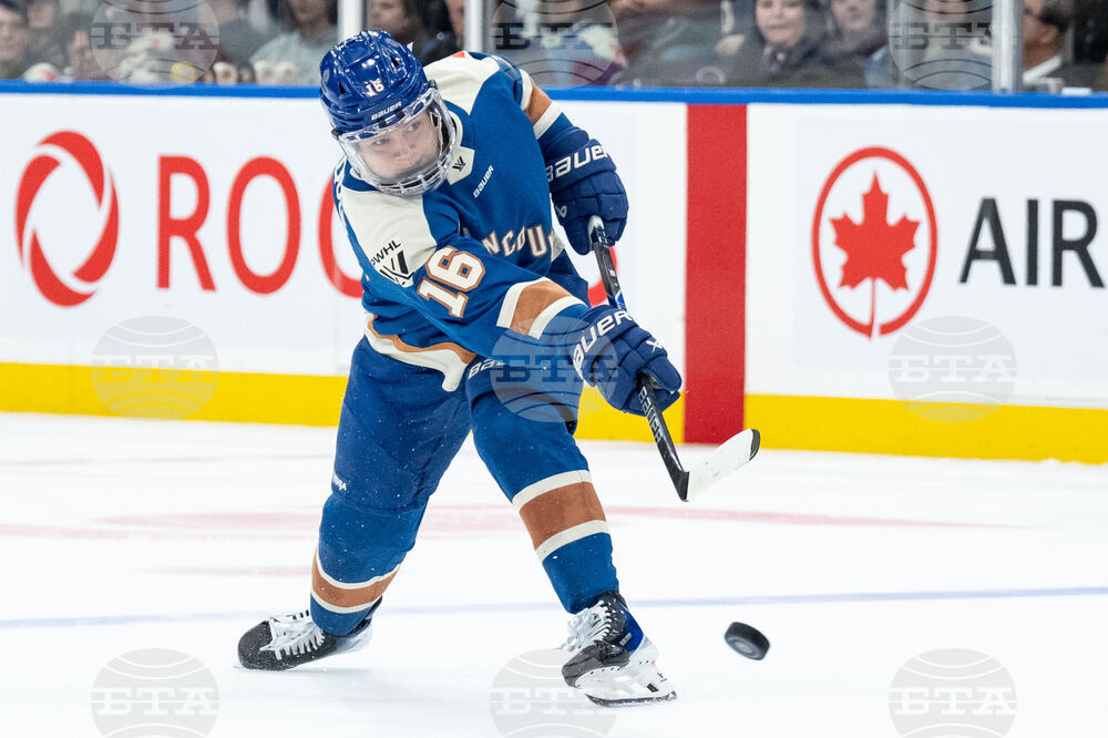 PWHL Sirens Goldeneyes Hockey