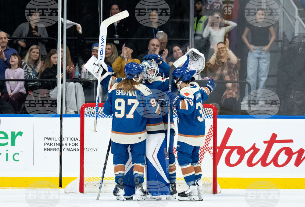 PWHL Sirens Goldeneyes Hockey