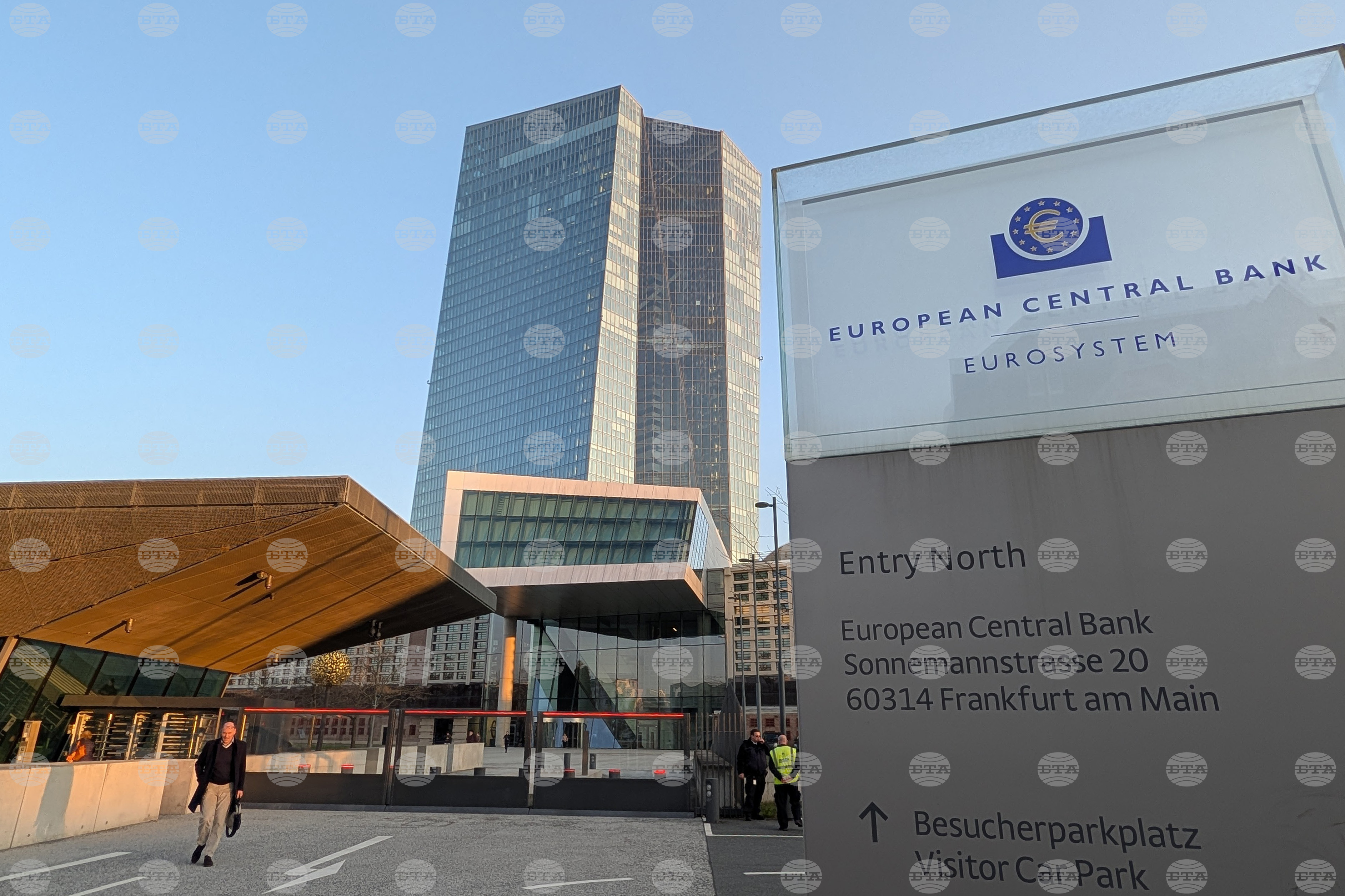 ЕЦБ избра 36 доставчици на платежни услуги за пилотния проект за дигиталното евро, който ще стартира през втората половина на 2027 г.