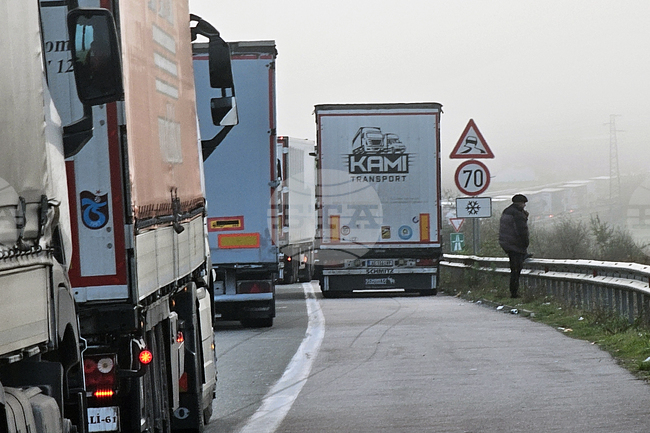 Интензивен е трафикът за товарни автомобили на изхода на ГКПП „Капитан Андреево“