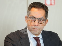 Кръгла маса на тема „Нисковъглеродната индустрия като двигател на растежа и конкурентоспособността на българската икономика“