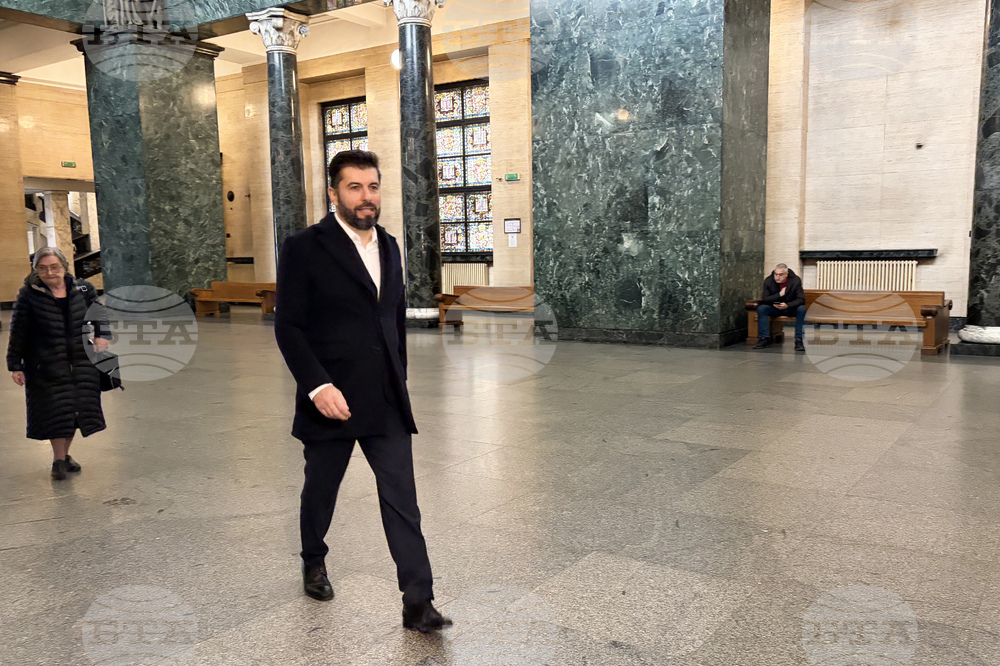 Кирил Петков - дело