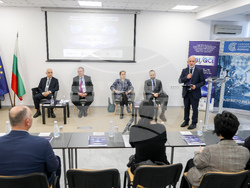 Институт по роботика при Българската академия на науките - квантово-комуникационно трасе - изграждане