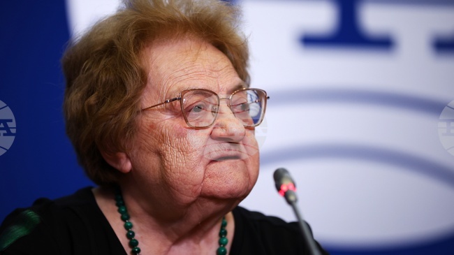 Вирусологът проф. Радка Аргирова ще представи нови подходи за профилактика и лечение в Сливен