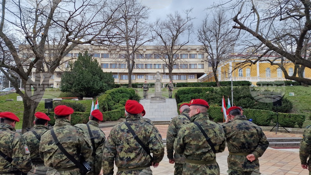 Шумен - Годишнина от Унгарската революция - церемония