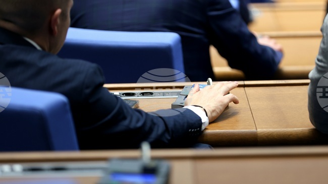 Парламентът да изслуша днес служебния министър на земеделието и храните Иван Христанов, решиха депутатите по предложение на ИТН