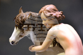 Варна - „Порцеланът - вечният спътник на лукса“ - изложба