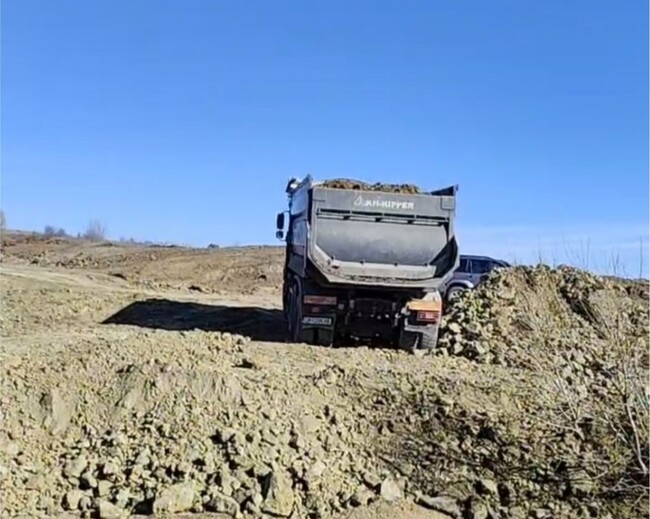 Столичният инспекторат е съставил четири акта за нерегламентирано изхвърляне на земна маса в село Бистрица