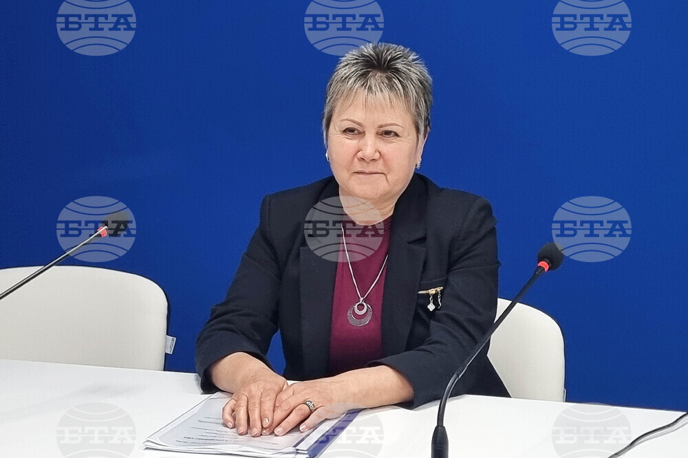 Национален пресклуб на БТА - Плевен - „Плевенски обществен фонд Читалища" - пресконференция - Янка Вълчева