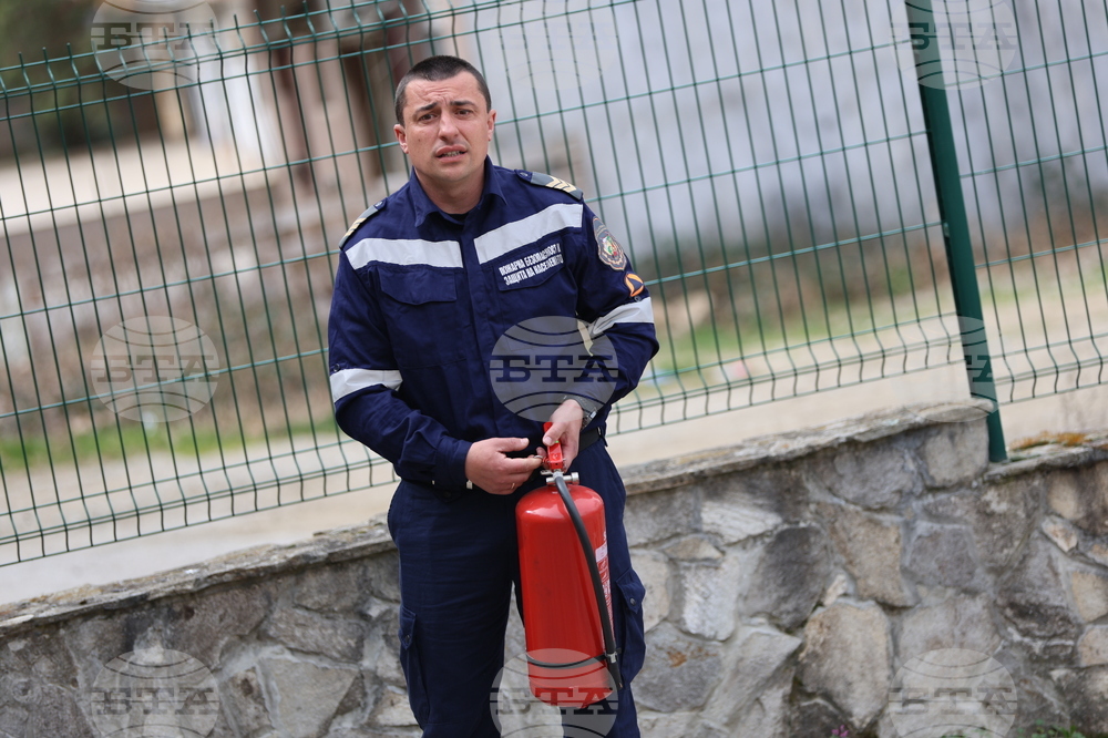 Благоевград - Югозападно държавно предприятие - Регионална дирекция „Пожарна безопасност и защита на населението“ - пресконференция - демонстрация