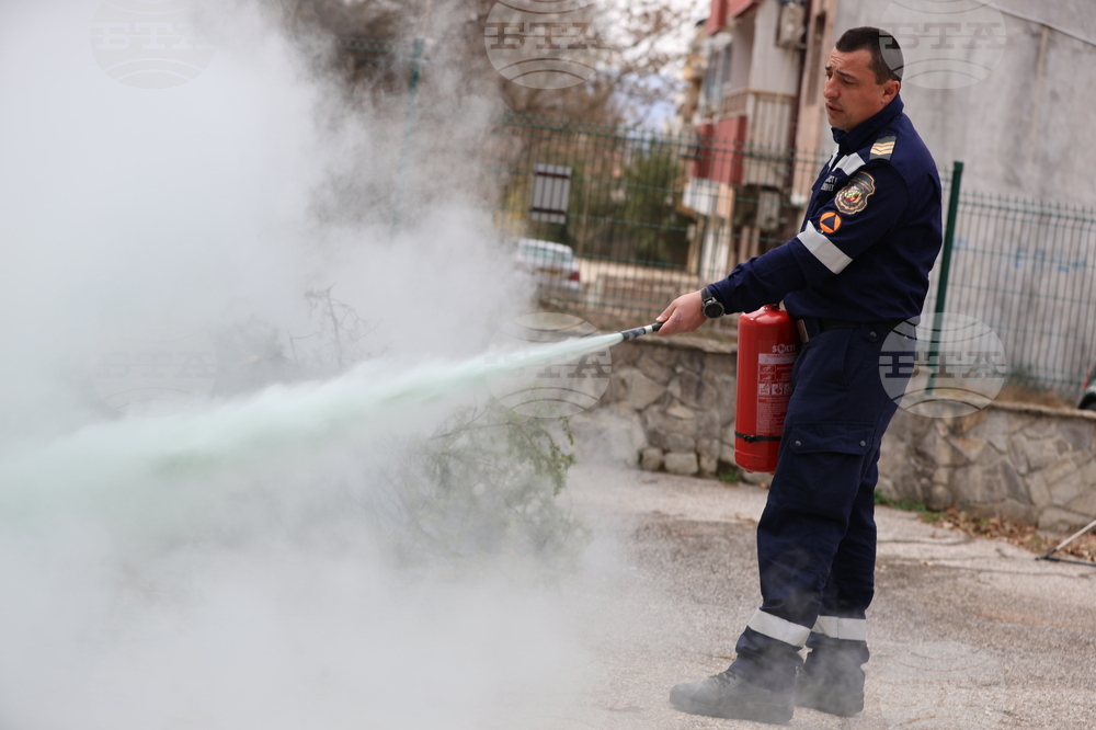 Благоевград - Югозападно държавно предприятие - Регионална дирекция „Пожарна безопасност и защита на населението“ - пресконференция - демонстрация