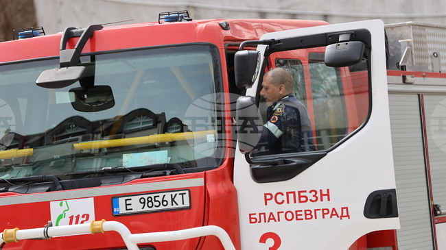 Пожар е избухнал край благоевградското село Дъбрава, към момента няма пострадали