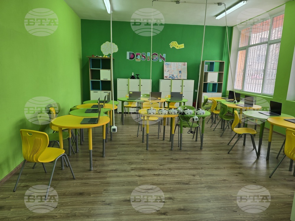 Плевен - СУ „Анастасия Димитрова“ - STEM кабинети - откриване