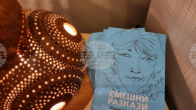 Във Варна излезе сборникът „Смешни разкази“, който представя другото дарование на художничката Маргарита Войнова 