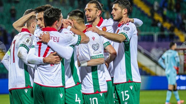 Българският защитник на Вейле (Дания) Стефан Велков е претърпял операция на китката