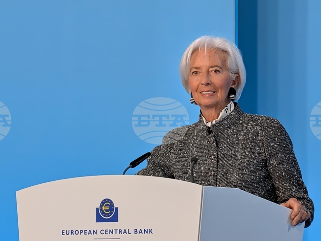 Инфлацията в еврозоната вече се ускорява, очаква се допълнителен натиск заради цените на енергията, каза Кристин Лагард