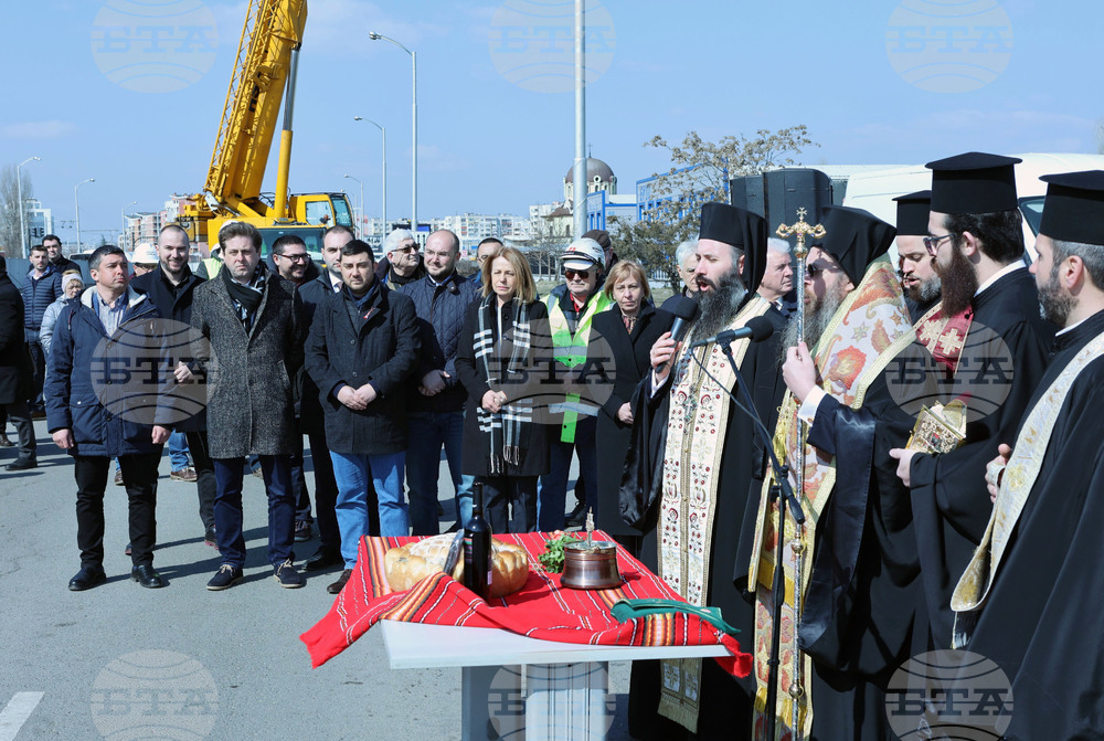 „Метрополитен” - първа копка 