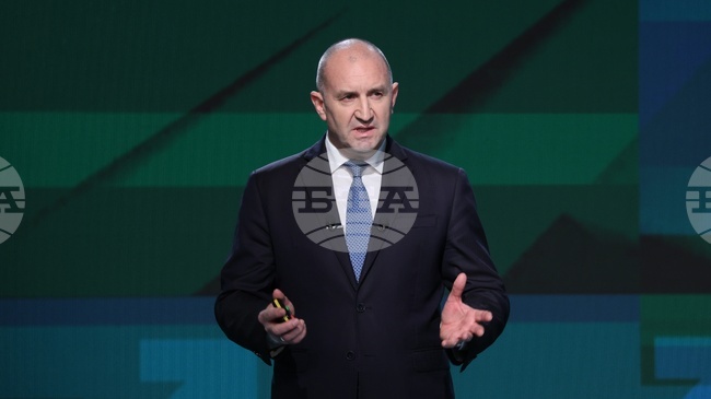 Победихме апатията, но недоверието в българската политика все още е голямо, каза лидерът на "Прогресивна България" Румен Радев