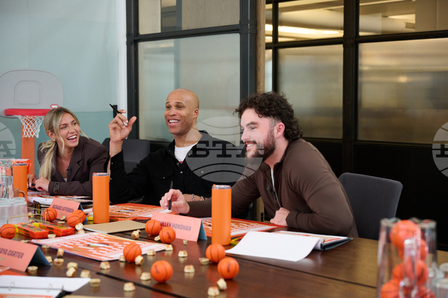 Every Bracket Busts for a REESE'S Summit
