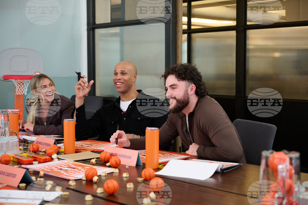 Every Bracket Busts for a REESE'S Summit