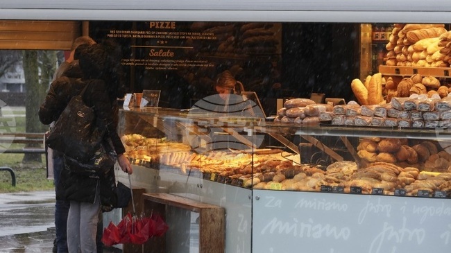 ХИНА: Пазарът на труда се нуждае от нови умения, по-тясна връзка между образованието и бизнеса според проучване на Хърватската търговска камара