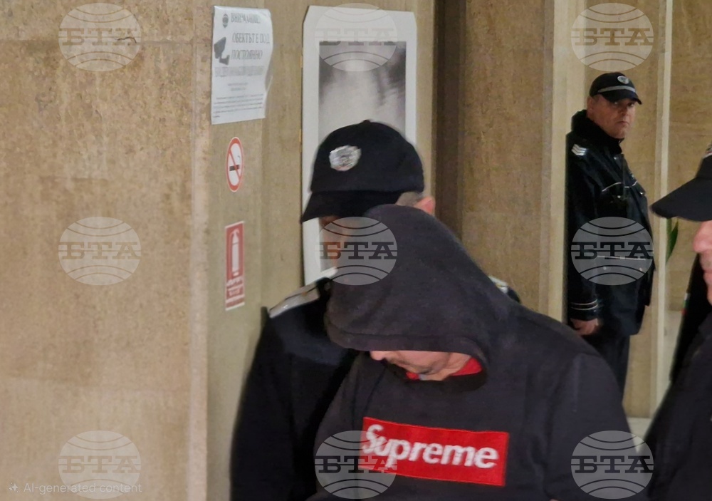 Окръжният съд в Бургас остави в ареста 23-годишен мъж, който беше задържан за нападение над жена
