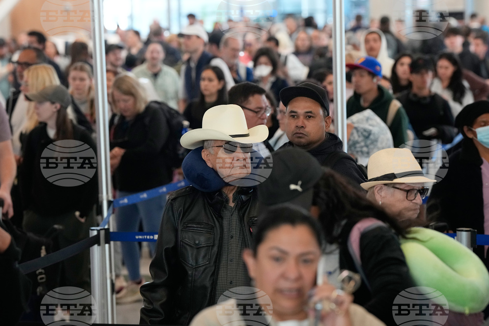 APTOPIX Travel Delays