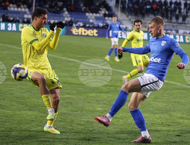 Лудогорец победи без проблеми Спартак 1918 Варна, двата отбора завършиха мача с по 10 души