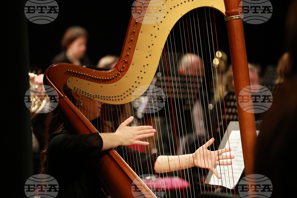 Русе - Международен фестивал "Мартенски музикални дни" - диригент Павел Балев