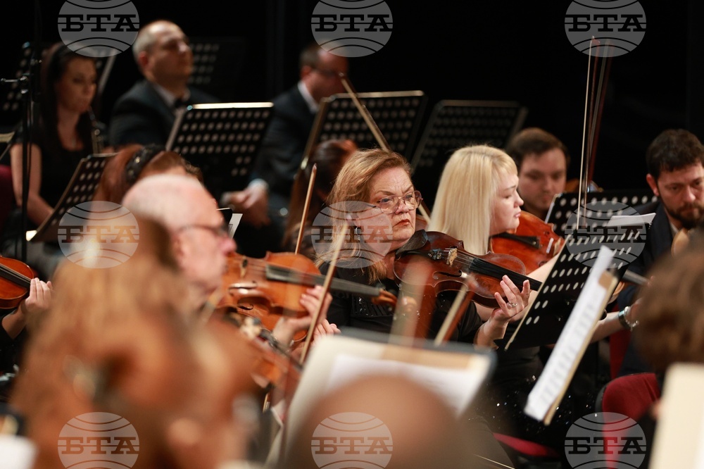 Русе - Международен фестивал "Мартенски музикални дни" - диригент Павел Балев