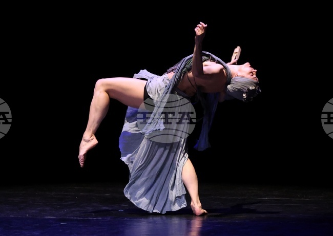 Национален музикален театър - балет „Арабеск“: „Crossroads/Кръстопътища“ - премиера