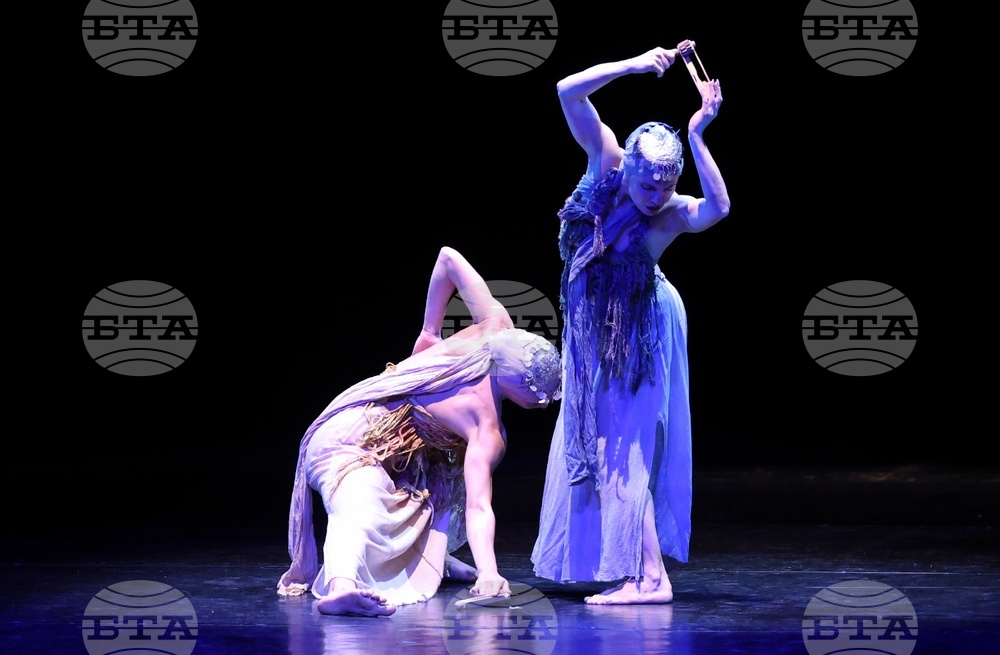 Национален музикален театър - балет „Арабеск“: „Crossroads/Кръстопътища“ - премиера